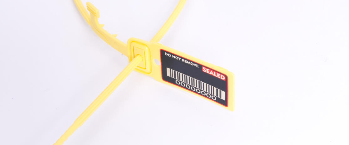 Laser engraved security seals are typically pale or light coloured because the printing method is low in contrast. On the Uni XL pull-up seal, a novel printing method is used to allow high contrast, crisp laser engraving even on bold coloured seals.